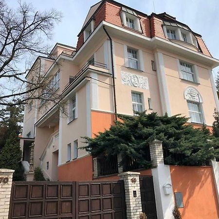 Rooms In Prague-Big+Comfy Esterno foto