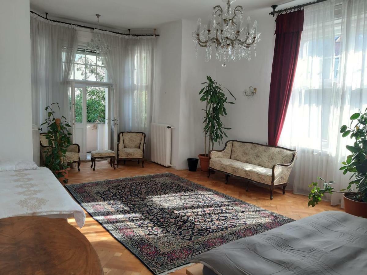 Rooms In Prague-Big+Comfy Esterno foto